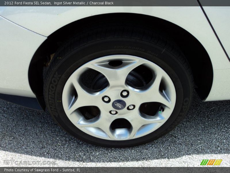 Ingot Silver Metallic / Charcoal Black 2012 Ford Fiesta SEL Sedan