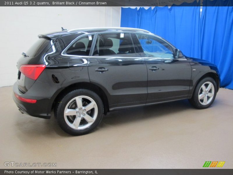 Brilliant Black / Cinnamon Brown 2011 Audi Q5 3.2 quattro