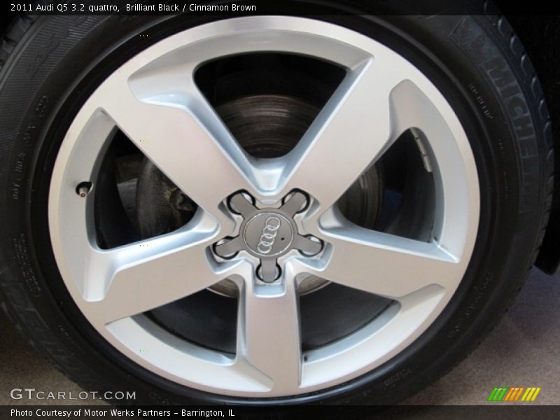 Brilliant Black / Cinnamon Brown 2011 Audi Q5 3.2 quattro