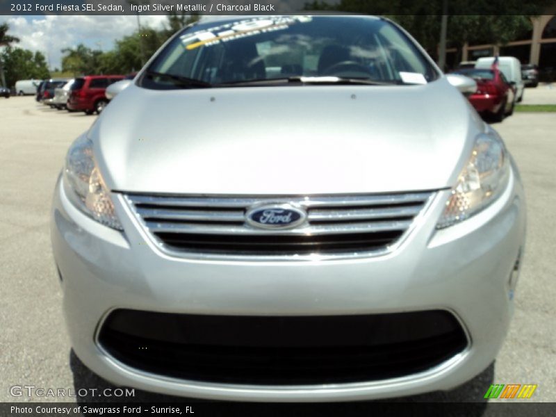 Ingot Silver Metallic / Charcoal Black 2012 Ford Fiesta SEL Sedan