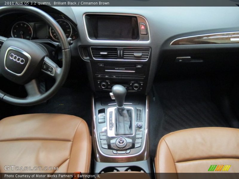 Brilliant Black / Cinnamon Brown 2011 Audi Q5 3.2 quattro