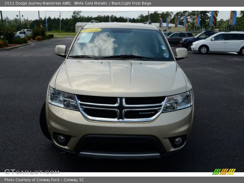 White Gold Metallic / Black/Light Frost Beige 2011 Dodge Journey Mainstreet AWD