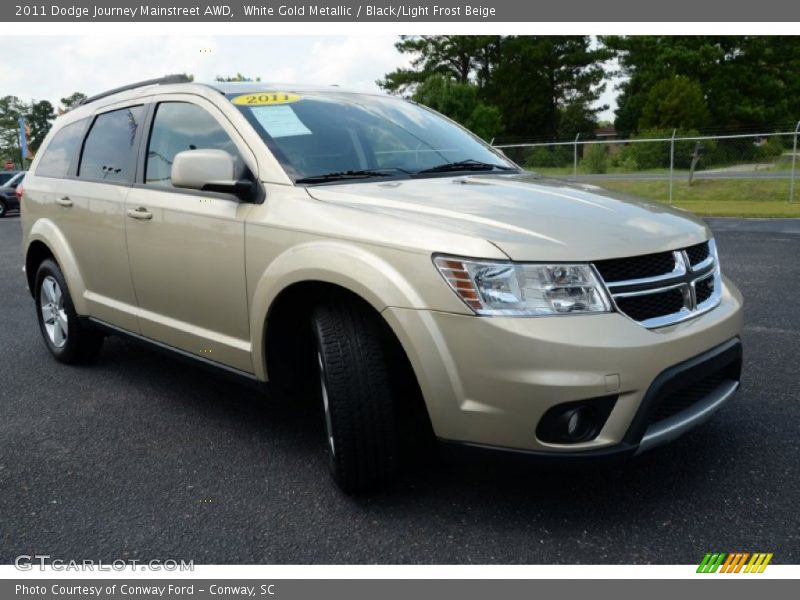 White Gold Metallic / Black/Light Frost Beige 2011 Dodge Journey Mainstreet AWD