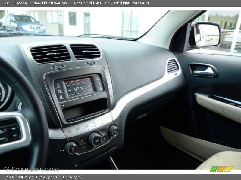 White Gold Metallic / Black/Light Frost Beige 2011 Dodge Journey Mainstreet AWD