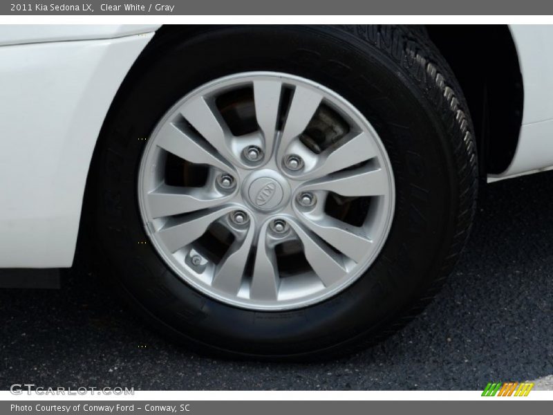 Clear White / Gray 2011 Kia Sedona LX