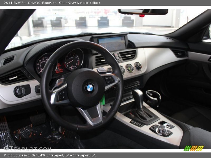Dashboard of 2011 Z4 sDrive30i Roadster