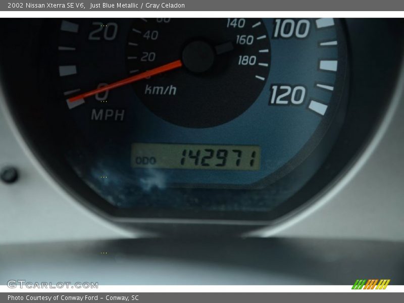 Just Blue Metallic / Gray Celadon 2002 Nissan Xterra SE V6