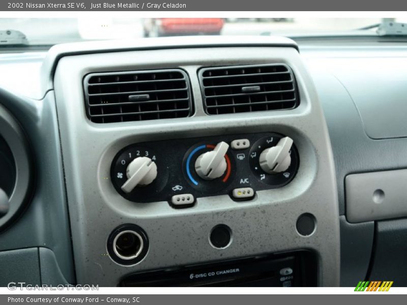 Just Blue Metallic / Gray Celadon 2002 Nissan Xterra SE V6