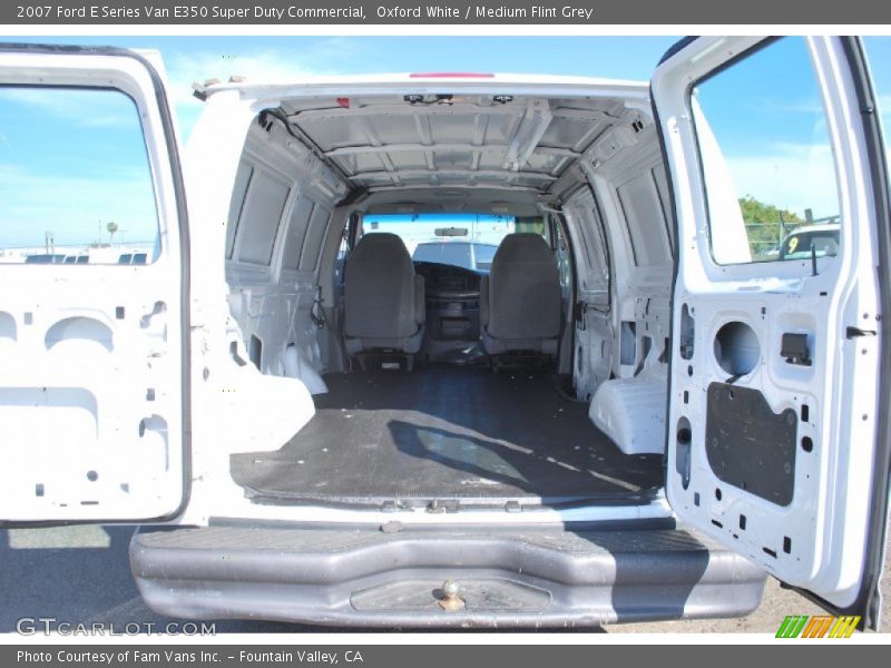 Oxford White / Medium Flint Grey 2007 Ford E Series Van E350 Super Duty Commercial