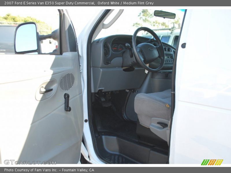 Oxford White / Medium Flint Grey 2007 Ford E Series Van E350 Super Duty Commercial