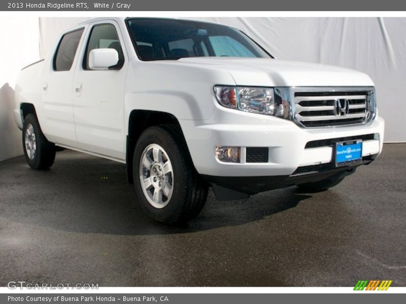 White / Gray 2013 Honda Ridgeline RTS