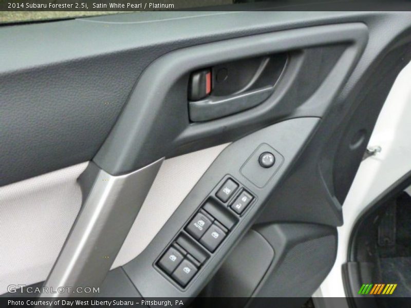 Satin White Pearl / Platinum 2014 Subaru Forester 2.5i