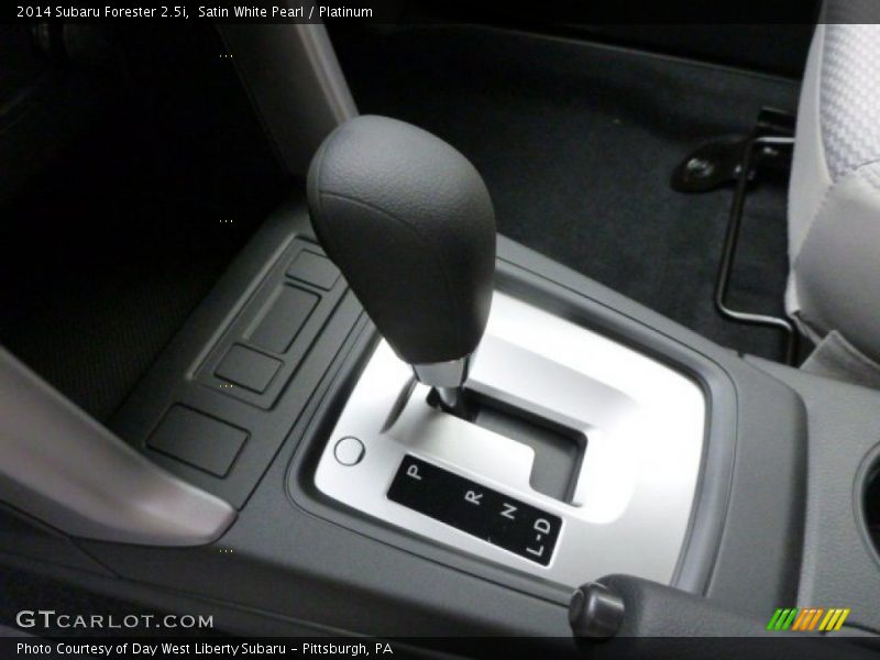 Satin White Pearl / Platinum 2014 Subaru Forester 2.5i