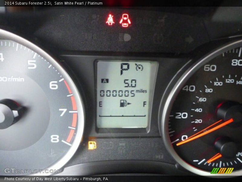 Satin White Pearl / Platinum 2014 Subaru Forester 2.5i