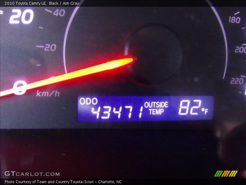 Black / Ash Gray 2010 Toyota Camry LE