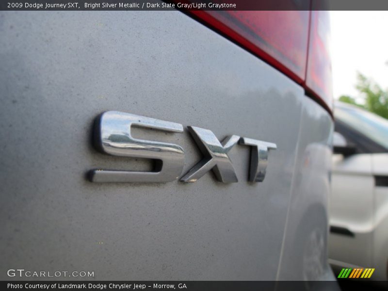 Bright Silver Metallic / Dark Slate Gray/Light Graystone 2009 Dodge Journey SXT
