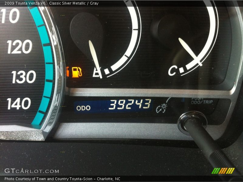 Classic Silver Metallic / Gray 2009 Toyota Venza V6