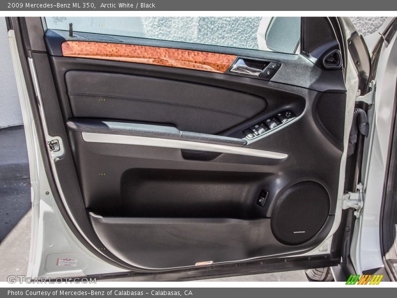 Arctic White / Black 2009 Mercedes-Benz ML 350