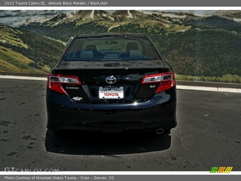 Attitude Black Metallic / Black/Ash 2013 Toyota Camry SE