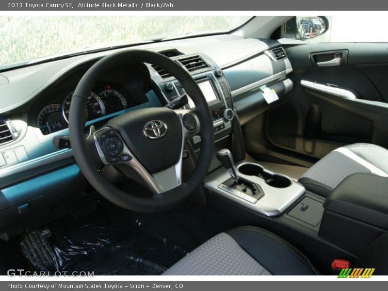 Attitude Black Metallic / Black/Ash 2013 Toyota Camry SE