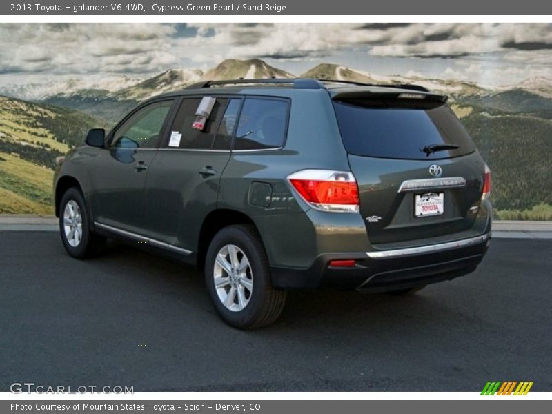 Cypress Green Pearl / Sand Beige 2013 Toyota Highlander V6 4WD