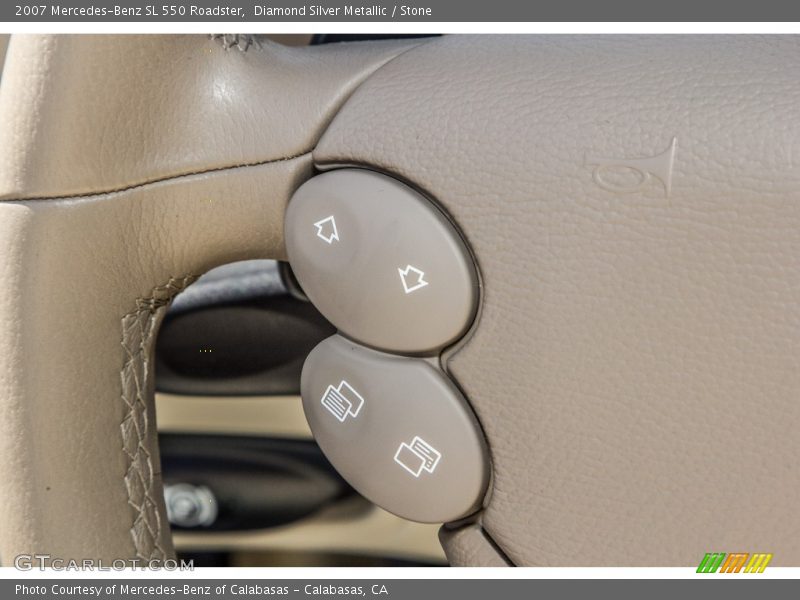 Controls of 2007 SL 550 Roadster