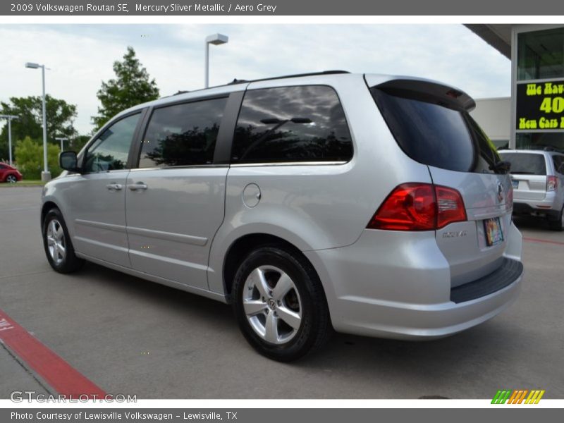 Mercury Sliver Metallic / Aero Grey 2009 Volkswagen Routan SE