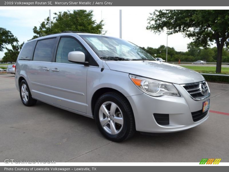 Mercury Sliver Metallic / Aero Grey 2009 Volkswagen Routan SE