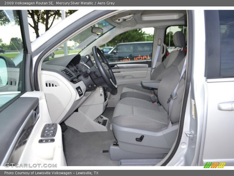Mercury Sliver Metallic / Aero Grey 2009 Volkswagen Routan SE