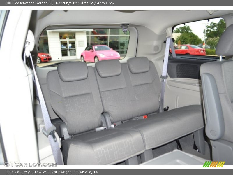 Mercury Sliver Metallic / Aero Grey 2009 Volkswagen Routan SE