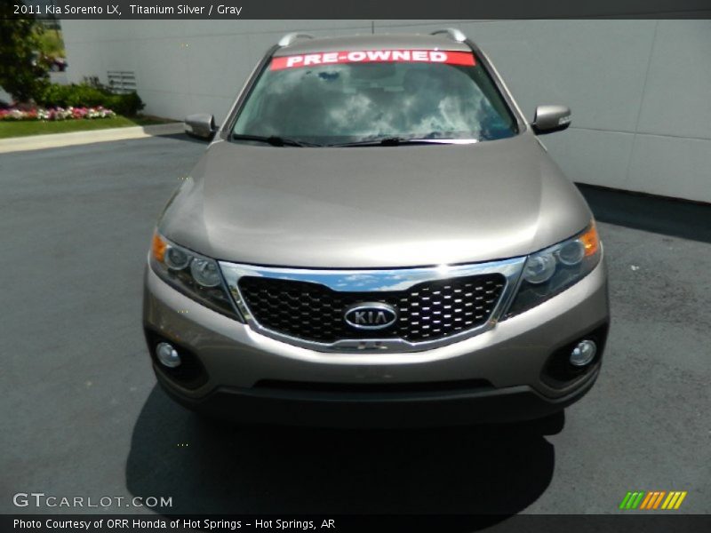 Titanium Silver / Gray 2011 Kia Sorento LX