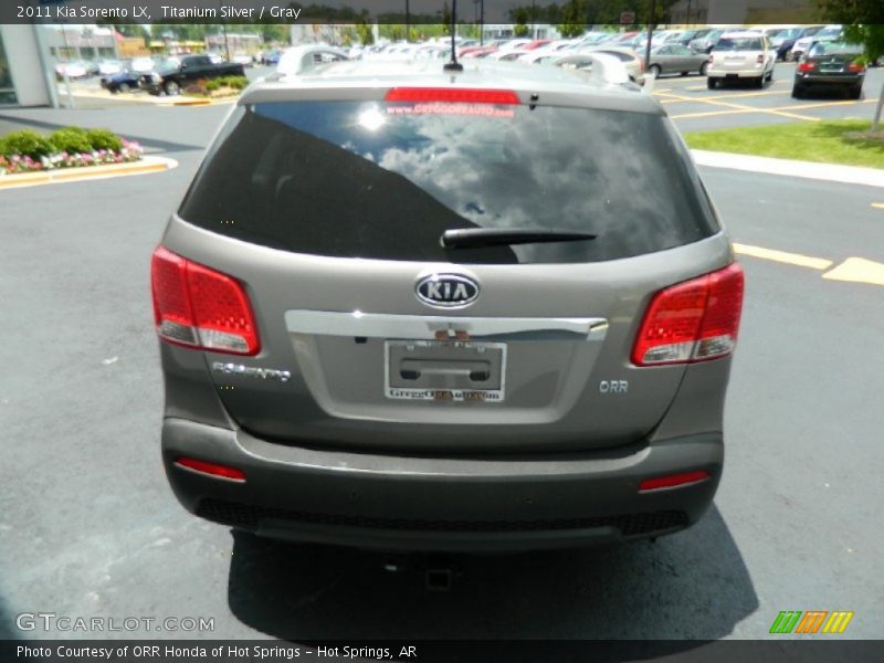 Titanium Silver / Gray 2011 Kia Sorento LX