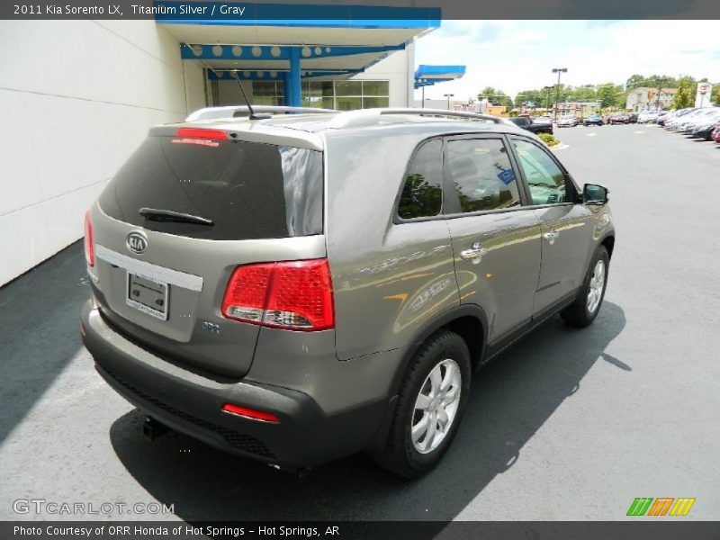 Titanium Silver / Gray 2011 Kia Sorento LX