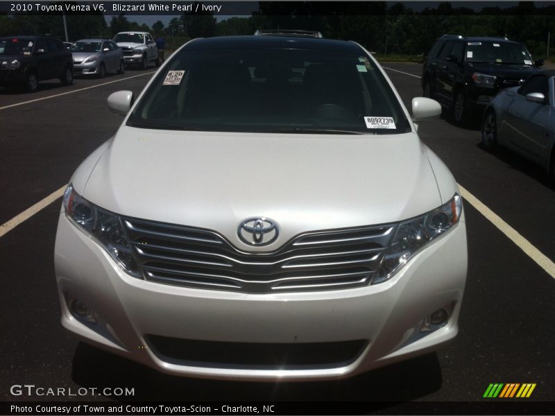 Blizzard White Pearl / Ivory 2010 Toyota Venza V6