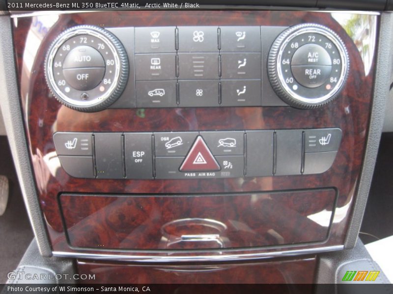 Arctic White / Black 2011 Mercedes-Benz ML 350 BlueTEC 4Matic