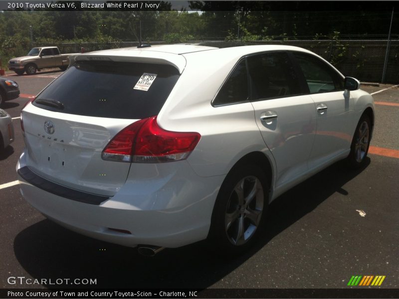 Blizzard White Pearl / Ivory 2010 Toyota Venza V6