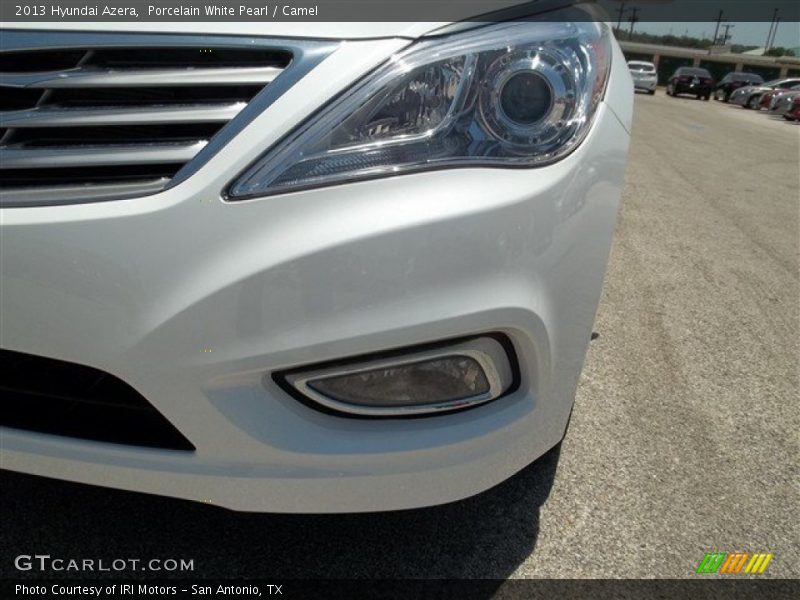 Porcelain White Pearl / Camel 2013 Hyundai Azera