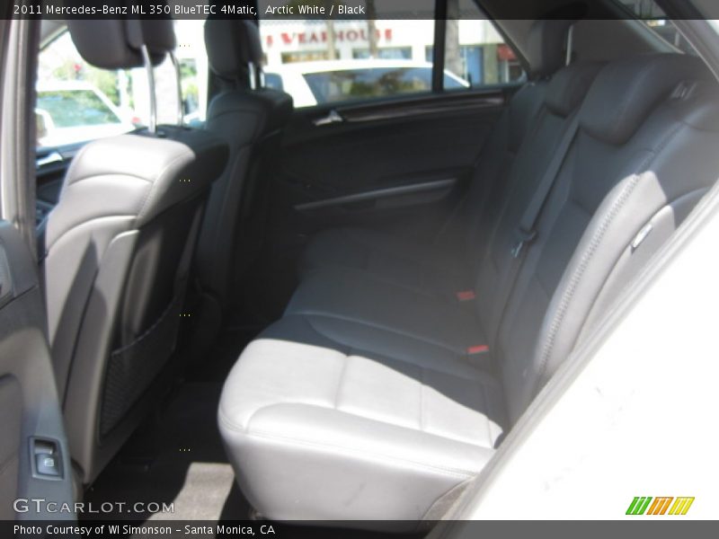 Arctic White / Black 2011 Mercedes-Benz ML 350 BlueTEC 4Matic