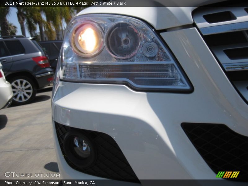 Arctic White / Black 2011 Mercedes-Benz ML 350 BlueTEC 4Matic