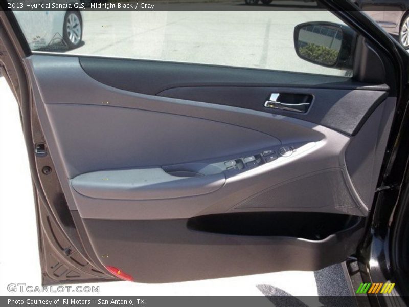 Midnight Black / Gray 2013 Hyundai Sonata GLS