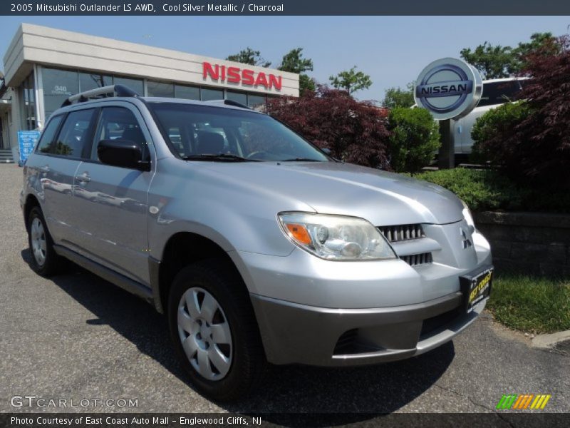 Cool Silver Metallic / Charcoal 2005 Mitsubishi Outlander LS AWD