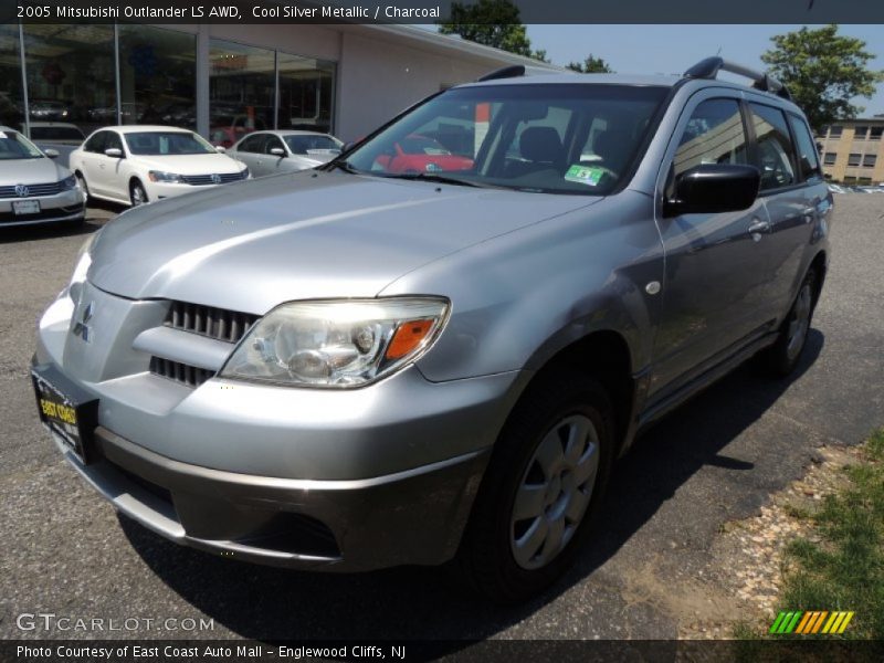 Cool Silver Metallic / Charcoal 2005 Mitsubishi Outlander LS AWD