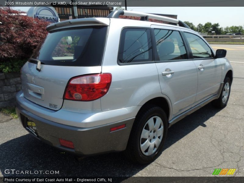 Cool Silver Metallic / Charcoal 2005 Mitsubishi Outlander LS AWD