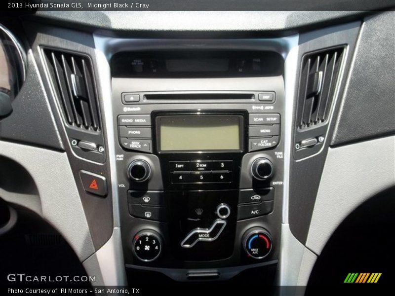 Midnight Black / Gray 2013 Hyundai Sonata GLS