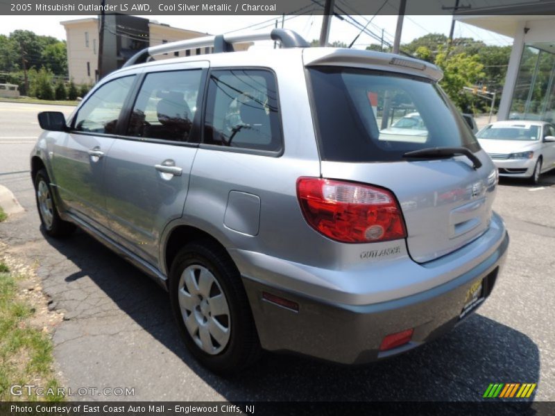 Cool Silver Metallic / Charcoal 2005 Mitsubishi Outlander LS AWD