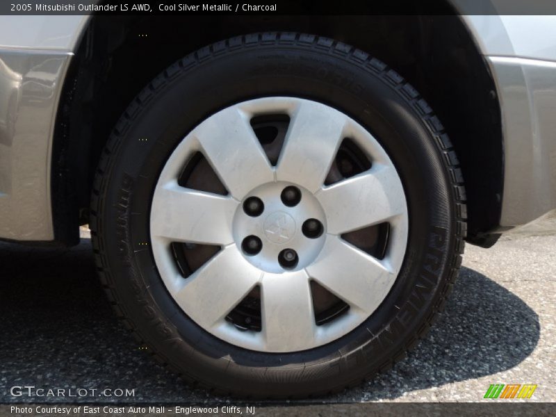Cool Silver Metallic / Charcoal 2005 Mitsubishi Outlander LS AWD