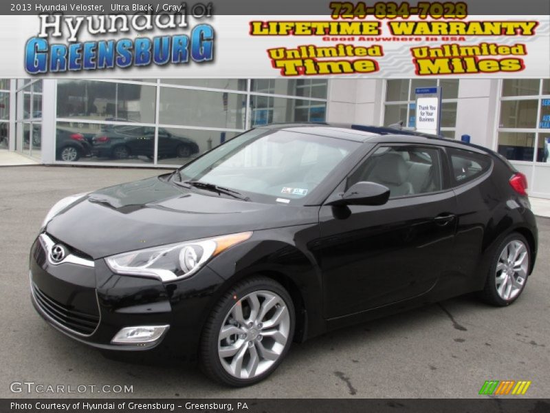 Ultra Black / Gray 2013 Hyundai Veloster