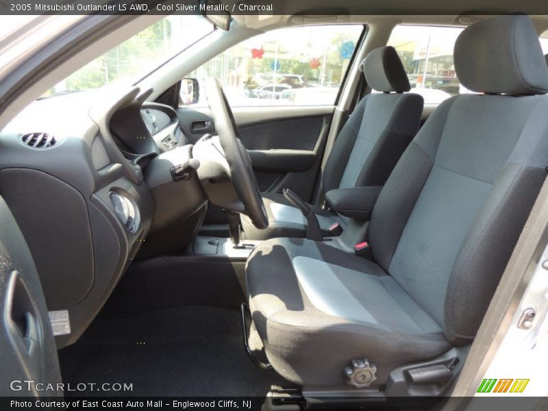 Cool Silver Metallic / Charcoal 2005 Mitsubishi Outlander LS AWD