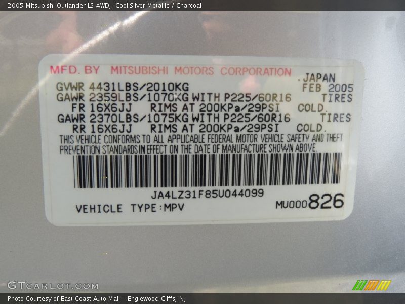 Cool Silver Metallic / Charcoal 2005 Mitsubishi Outlander LS AWD