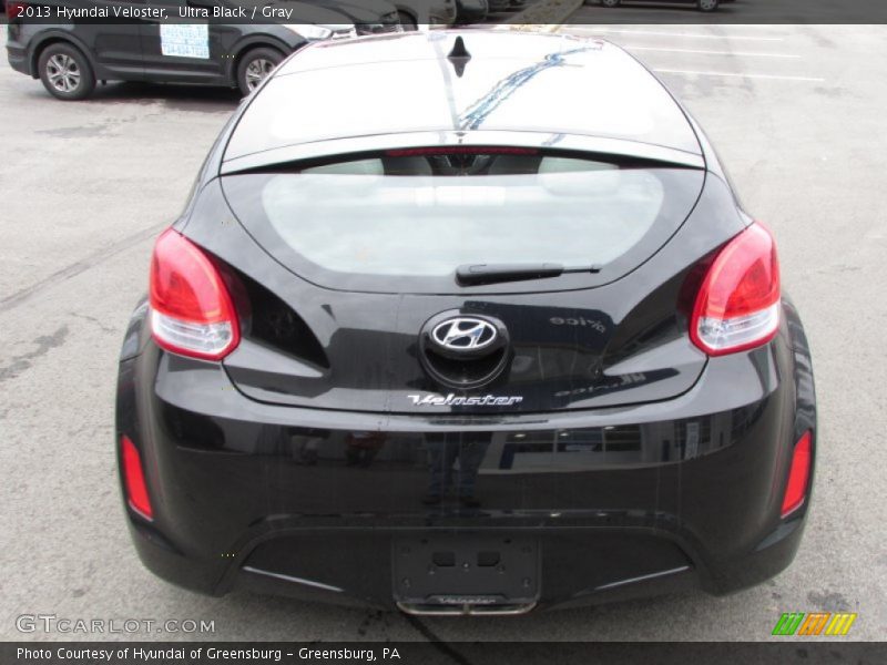 Ultra Black / Gray 2013 Hyundai Veloster